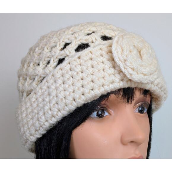 John Molloy Ireland Pure Virgin Wool Cream Crochet Hat Hand Knit Center Rosette - Picture 3 of 11